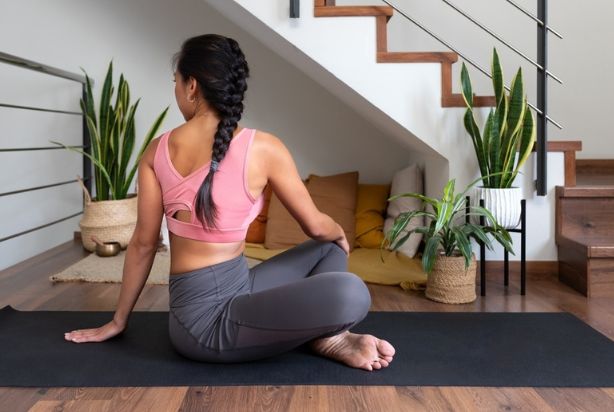 Extensão Lombar Suave: Cuidado com a Curva Natural - inspiração 1