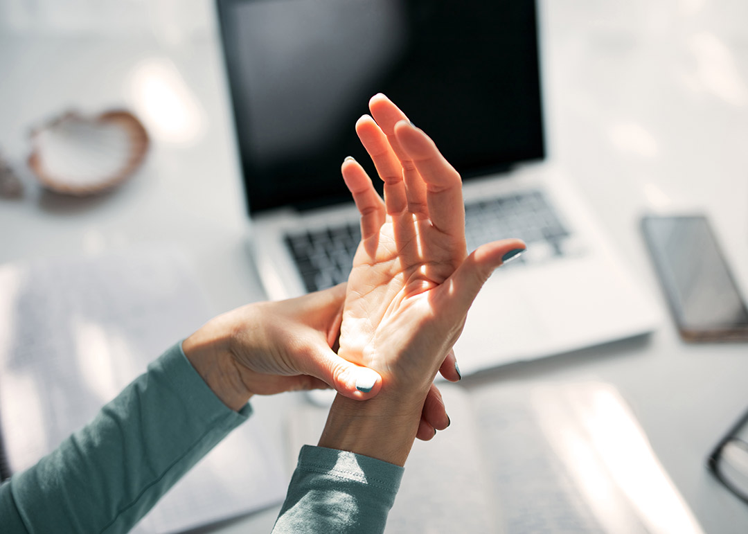 Posicionamento Correto do Teclado: Mantenha Seus Pulsos Neutros - inspiração 1
