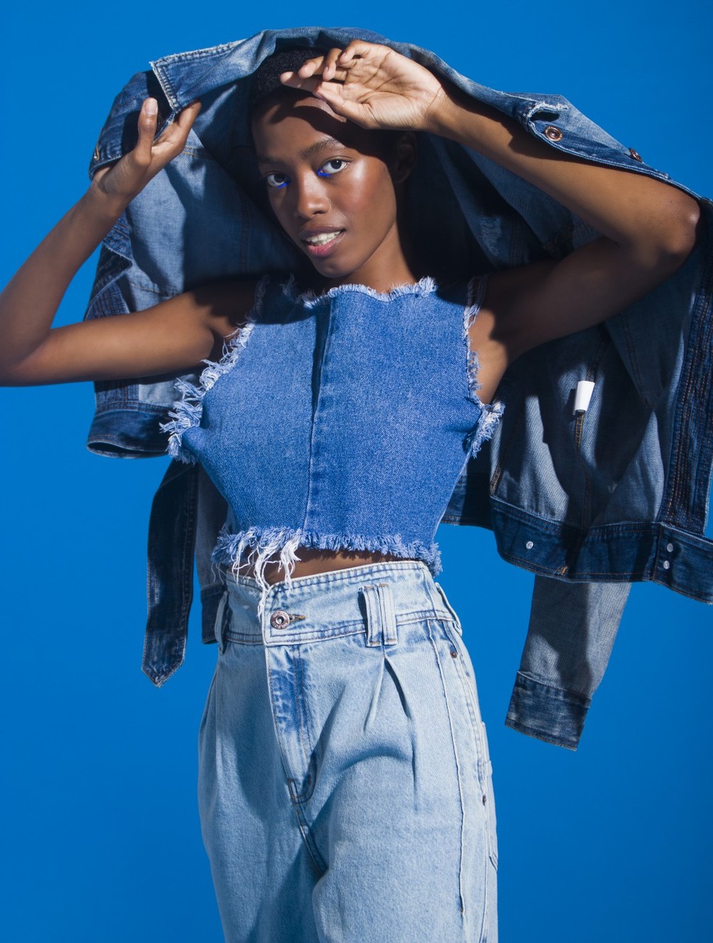 Os Anos 2000: A Era Digital e a Hibridização de Estilos com a Internet - inspiração 2