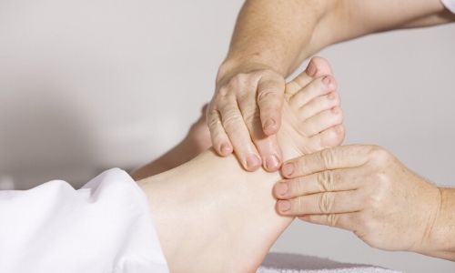 Massagem nos Pés para Aliviar Dores de Cabeça e Tensão - inspiração 1