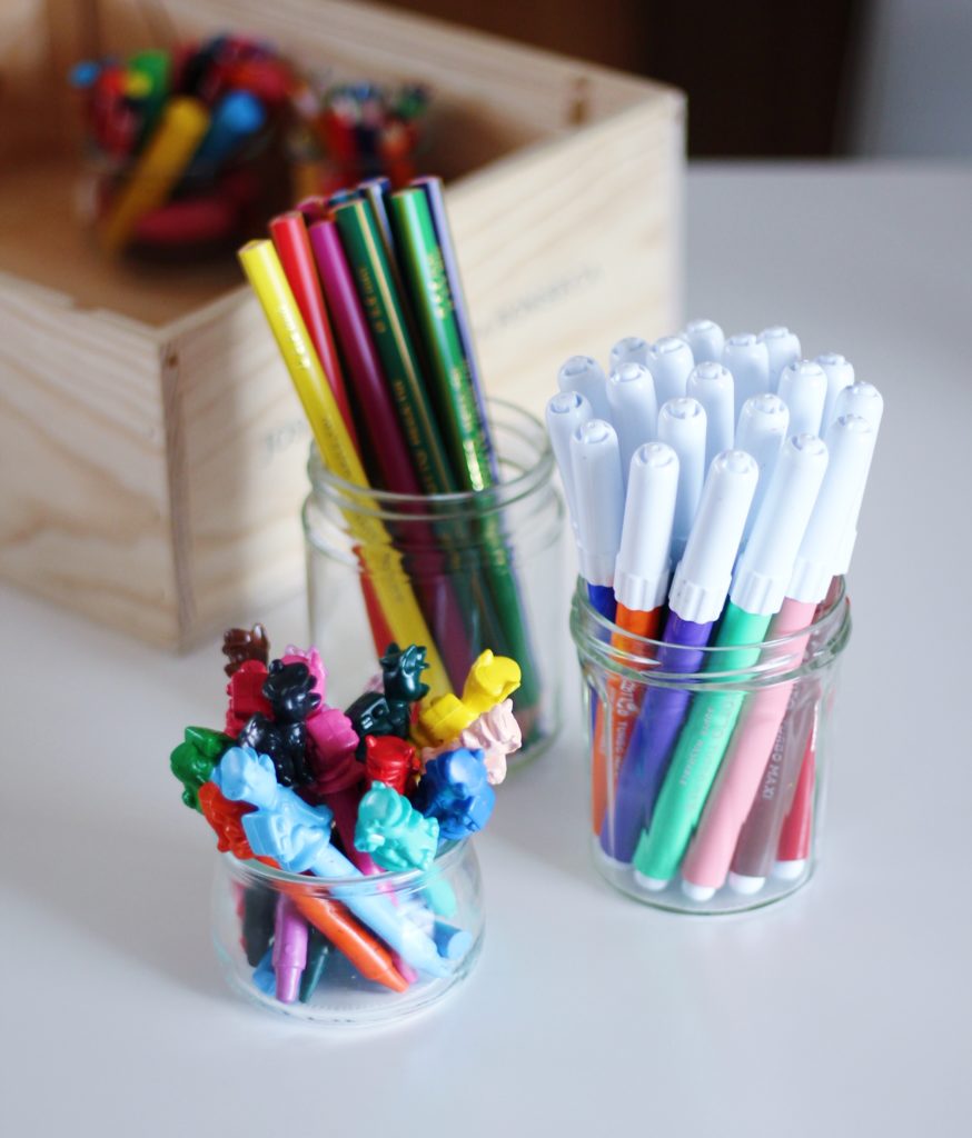 Espaço em Casa: O Cantinho Ideal para o Material Escolar - inspiração 2