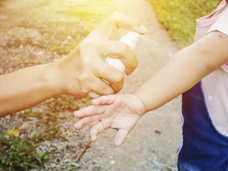 Repelentes e Protetor Solar: A Ordem Certa para Usar - inspiração 2