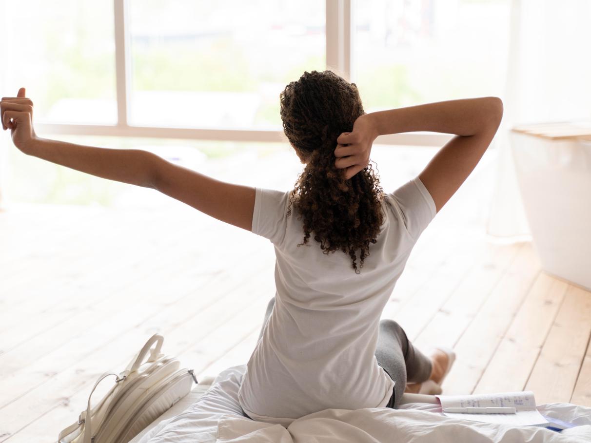 Como a Rotina de Alongamento Matinal Pode Melhorar Sua Produtividade