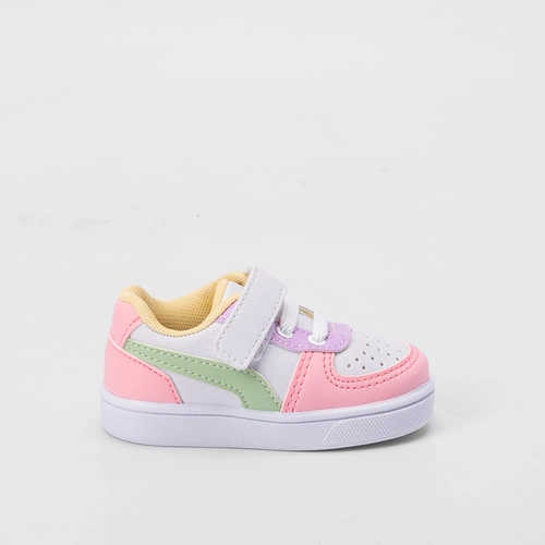 Guia completo de tamanhos de calçados infantis por idade