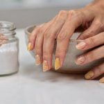 Como Usar Vinagre para Fortalecer Unhas