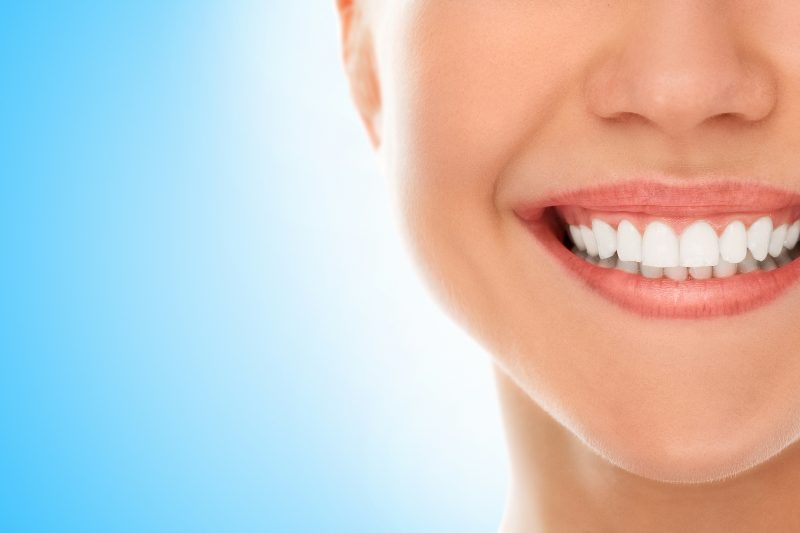 Dicas de alimentação para manter os dentes brancos