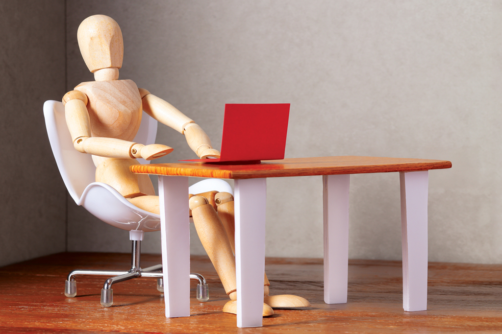 5 Exercícios de Alongamento para Fazer na sua Mesa