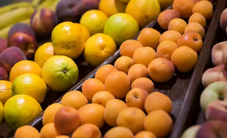 Benefícios do limão taiti na estação