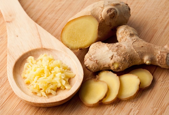 Receita de Chá de Gengibre para Aliviar a Tosse