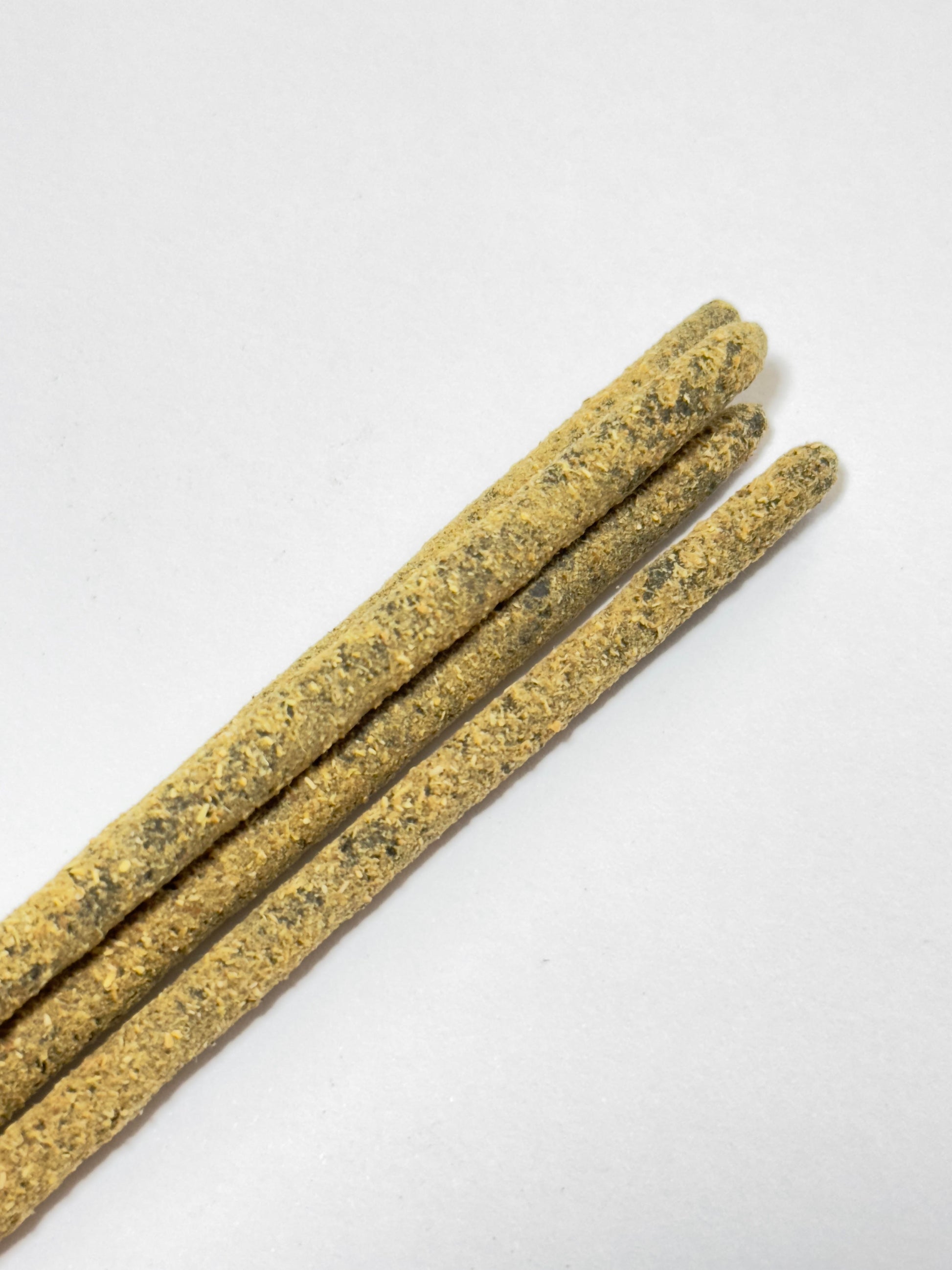 Diferenças Entre Incensos Naturais e Artificiais