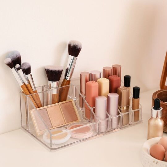 Como limpar pincéis de maquiagem