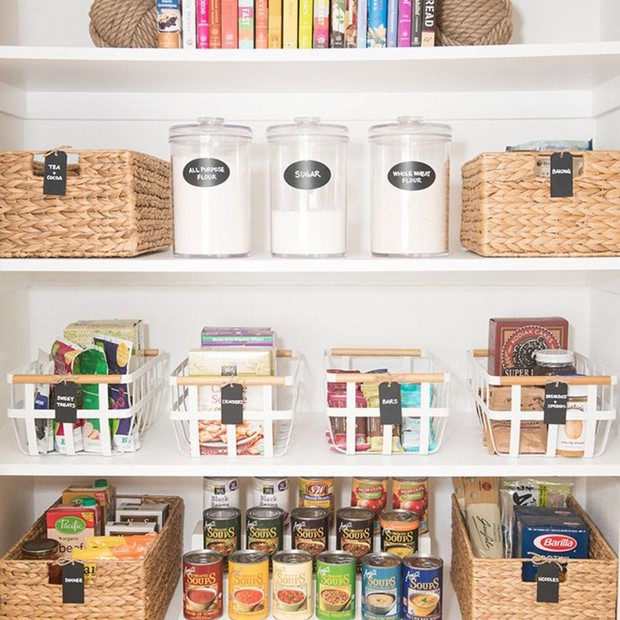 Organização de Cozinha: Dicas e Truques para Otimizar Espaço