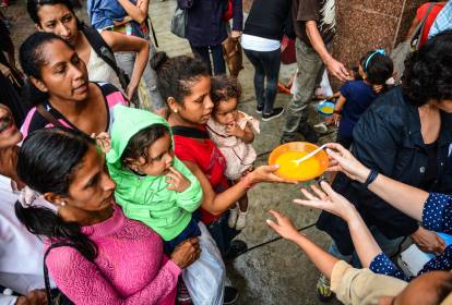 Ergonomia para Esperar em Pé: Evite Dores e Desconfortos