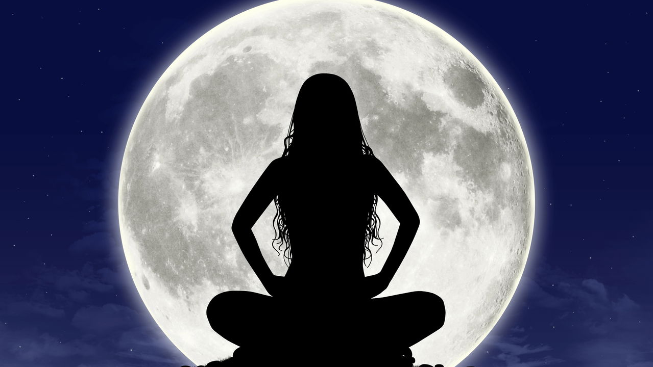 A força da Lua Cheia: rituais de manifestação e gratidão