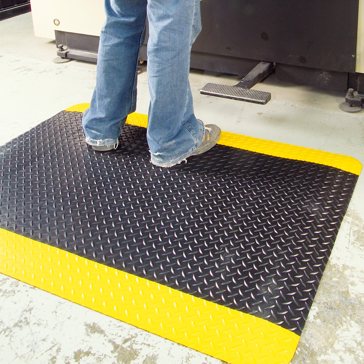 Tapetes antiderrapantes: A solução ideal para lares com crianças e idosos